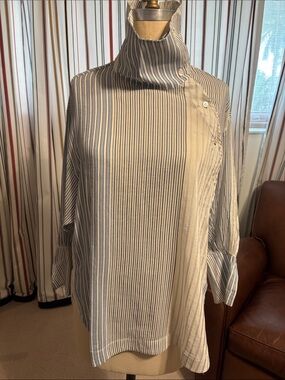 Stella McCartney Cream and Blue Striped High-Neck Button-Shoulder Shirt